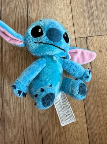 Petite peluche stitch Disney