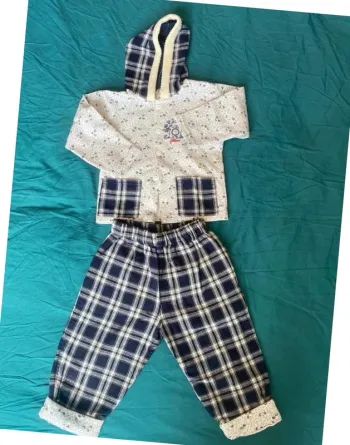 Ensemble vintage 12 mois mixte  au delà des limites