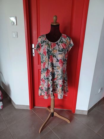 Très jolie haut pour femme