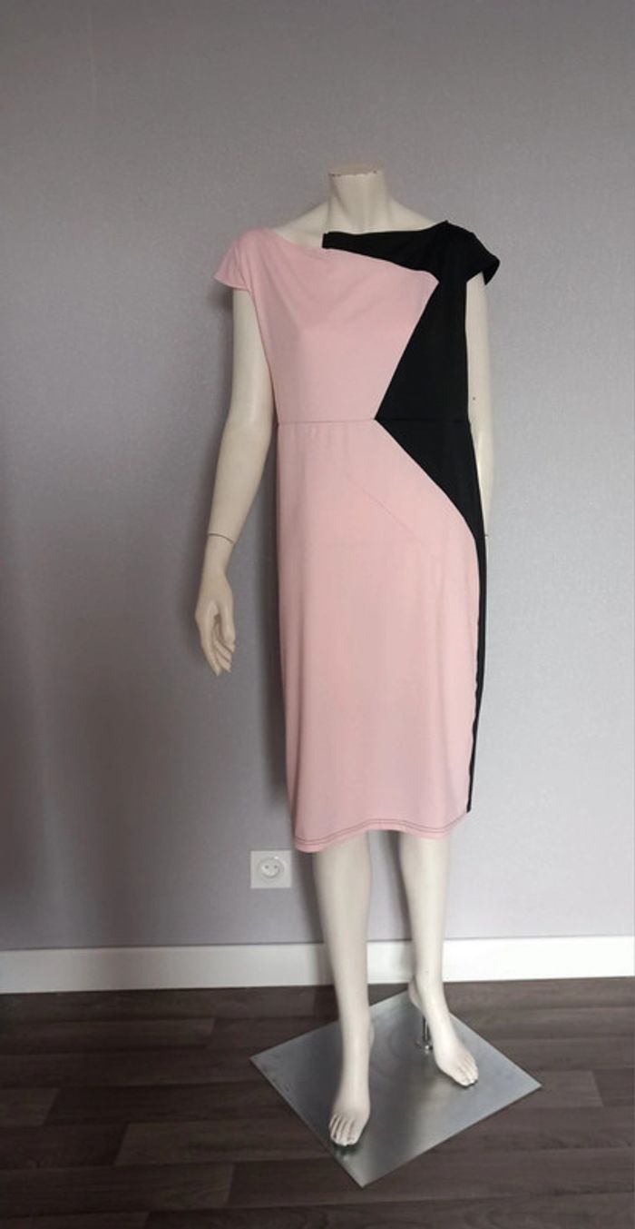Robe chic asymétrique neuve 2XL. - photo numéro 3
