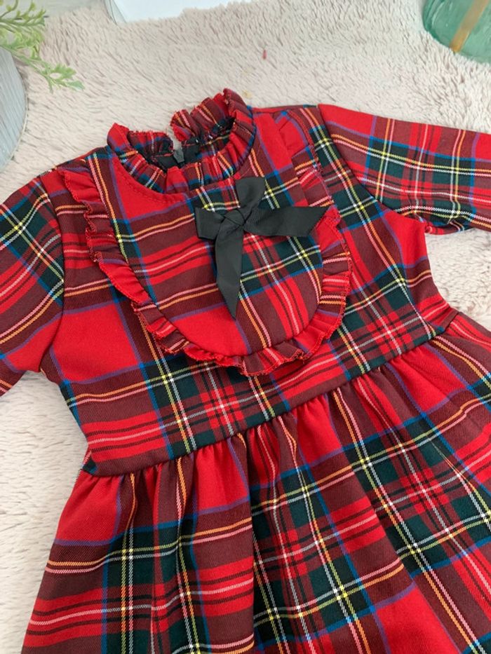 Magnifique robe pour petite fille - photo numéro 2