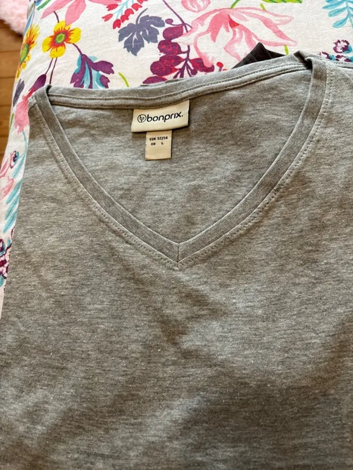 Lot de 3 t shirt - photo numéro 3