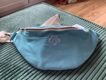 Sac banane bleue turquoise 