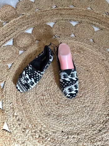 Chaussure plate détente molletonné taille 38 noir et blanche