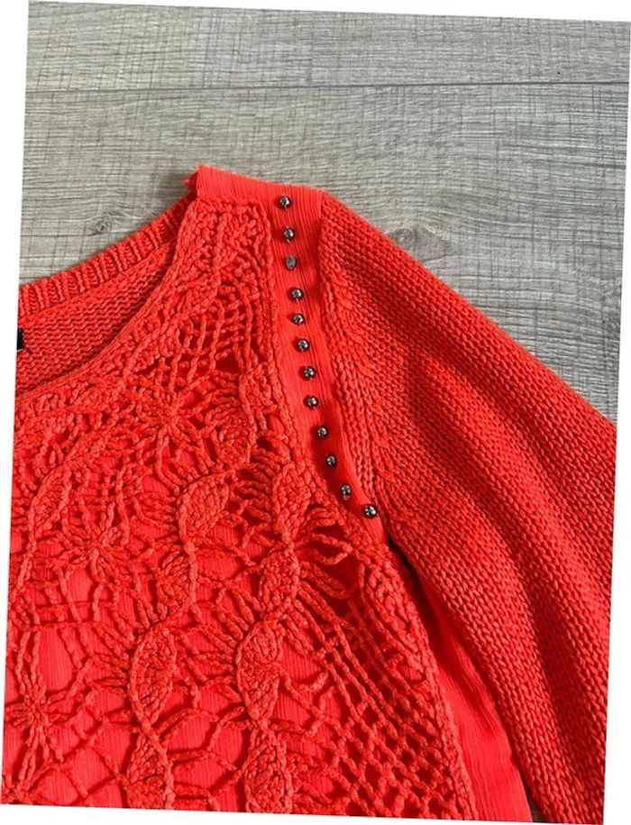 Pull orange avec dentelle et manches 3/4 Bréal taille 36 bon état (petit défaut) - photo numéro 13