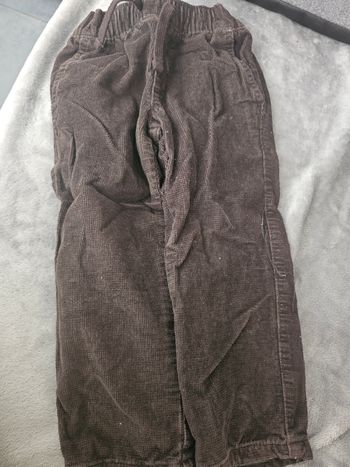 Pantalon.