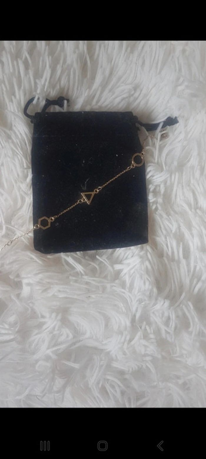 Bracelet forme doré