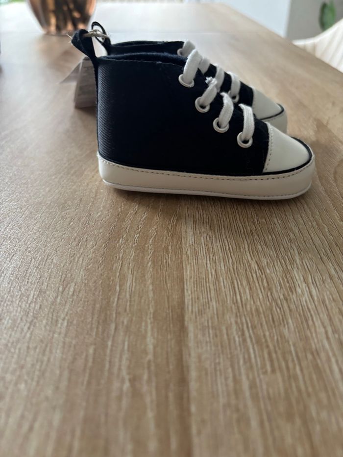 Chaussures 6/9 mois Kiabi - photo numéro 4