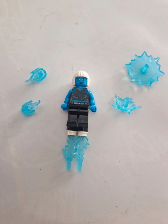 Figurine lego sh472 killer frost Dc comics