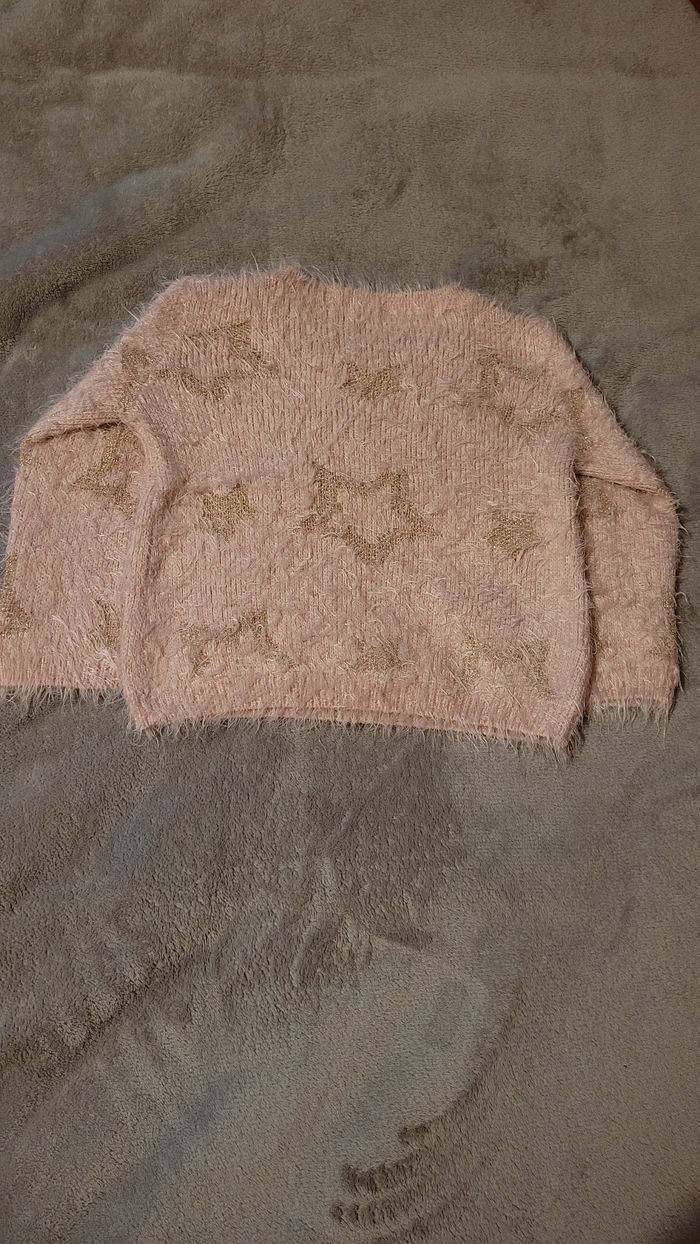 Pull Poilu Rose avec étoiles dorées 3 ans - photo numéro 5