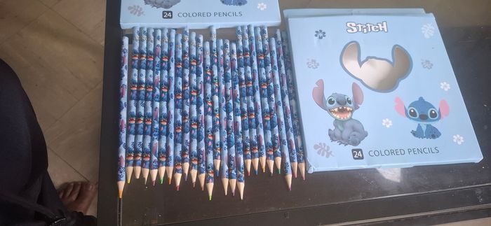 Lot 24 crayon de couleurs stitch - photo numéro 4