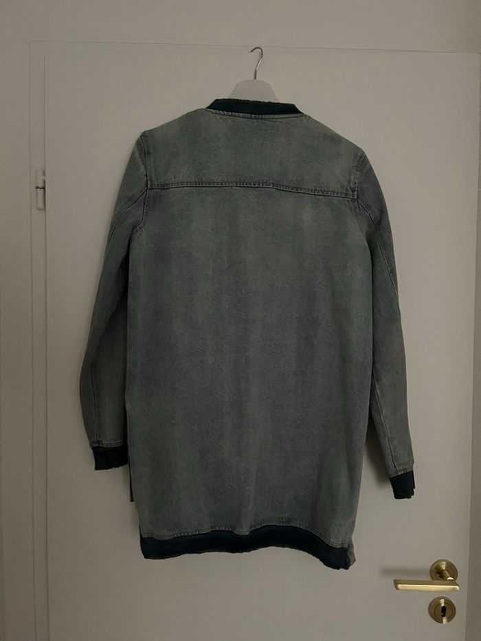Bomber en jean Zara comme neuf - photo numéro 7