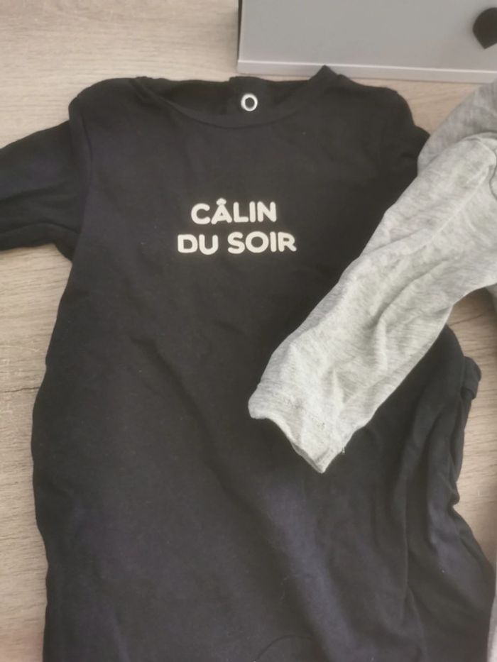 2 pyjama légers 3 mois - photo numéro 2