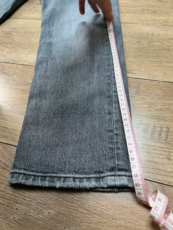 Jeans Lévis gris en parfait état coupe droit 501 W24 L26 - photo numéro 12