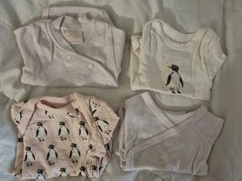 Lot 4 bodies naissance