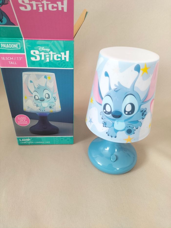 🩵 Lampe veilleuse Stitch en plastique - Disney - Neuve 🩵