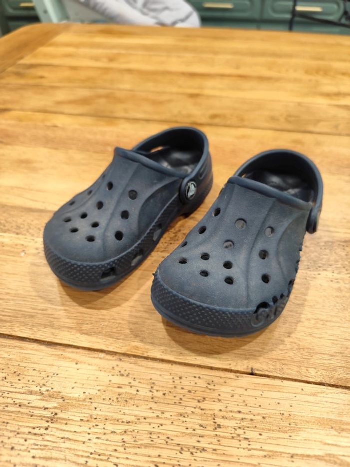 Crocs enfant mixte bleu marine taille 10 : 27-28 - photo numéro 2