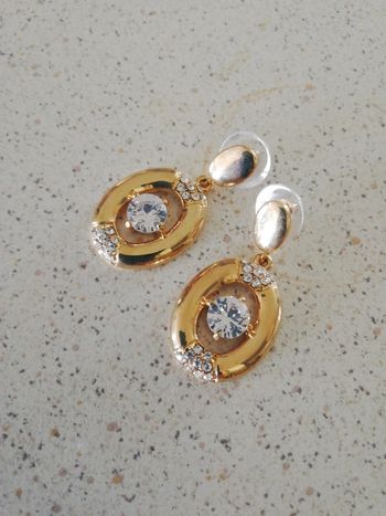 Boucles d oreilles couleur doré