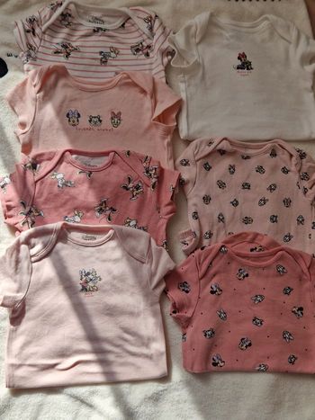🎀lots 7 bodie manche courte Bébé fille primark 🎀