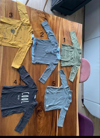 Lot de 12 articles 18 mois