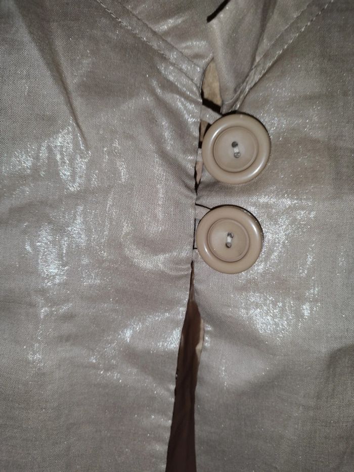 Top légèrement brillant - photo numéro 3