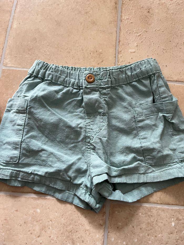 Lot shorts 6/9 mois - photo numéro 2