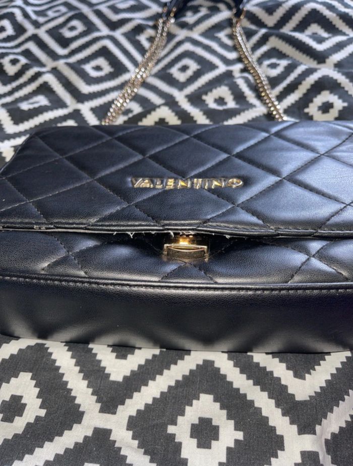 Sac à main noir Valentino avec bandoulière - photo numéro 2