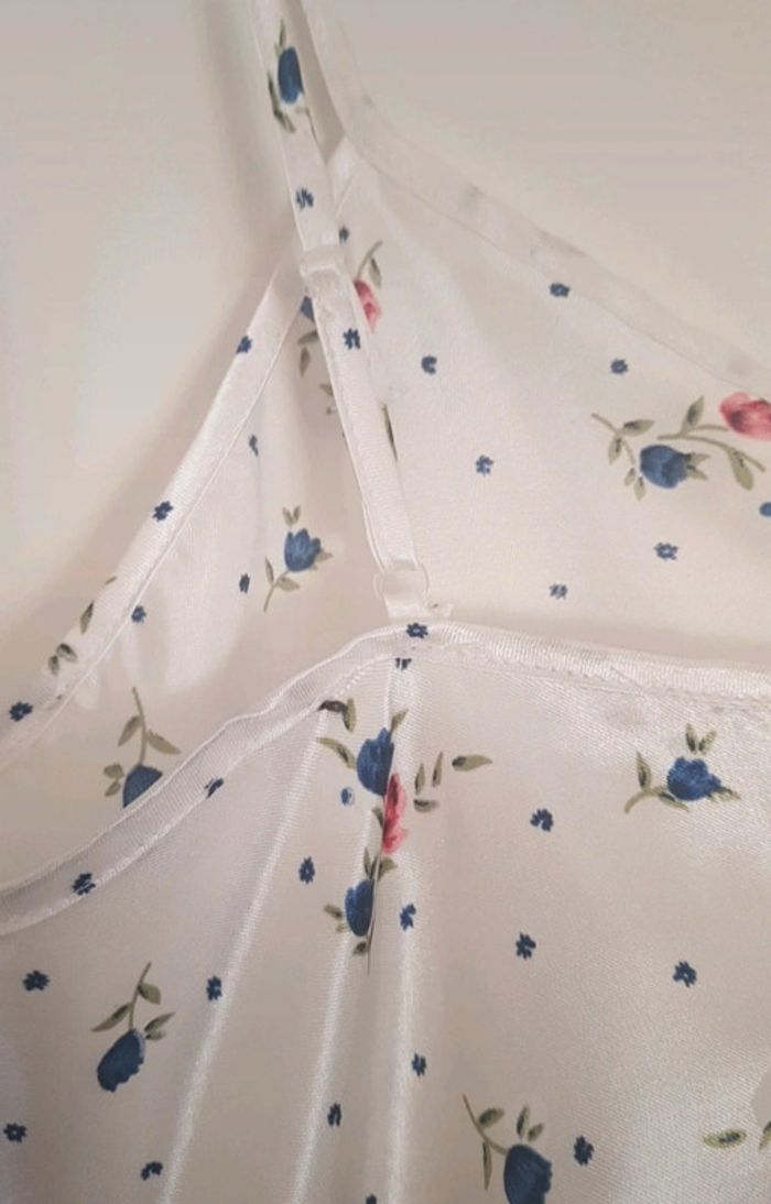 Nuisette blanche à fleurs à bretelles réglables - photo numéro 6