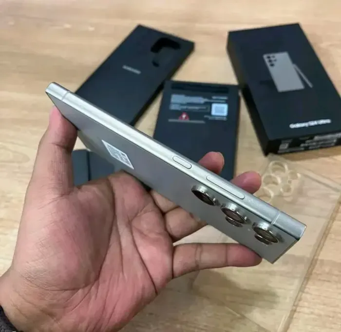 Samsung Galaxy S24 Ultra - photo numéro 3