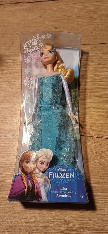 Poupée Elsa reine des neiges