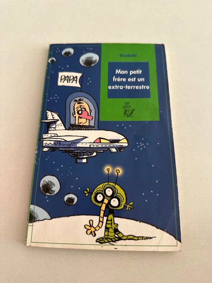 Mon petit frère est un extraterrestre