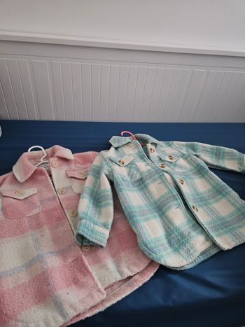 Lot de deux veste 3/4ans