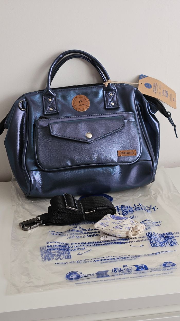 Sac à main crossbody Cabaïa- taille médium neuf - photo numéro 2