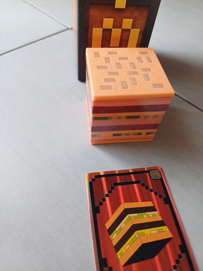 Figurine minecraft n'5 hamburger macdonalds - photo numéro 3