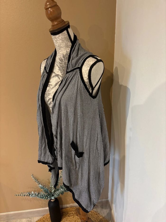 Veste sans manches femme taille S/M - photo numéro 2