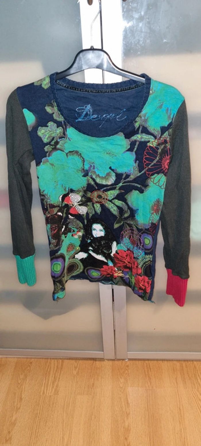 Pull Desigual taille 38 / M