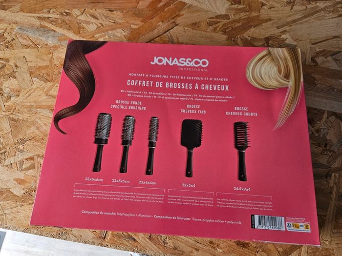 Brosse a cheveux - photo numéro 2