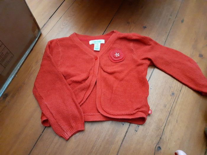 Gilet Obaibi rouge fleur 12 mois