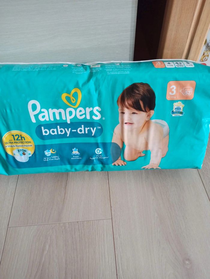 paquet couches Pampers taille 3