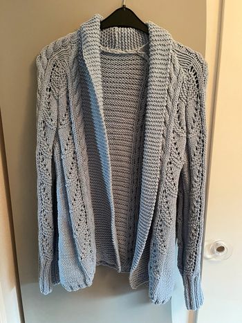 Gilet bleu clair fait main