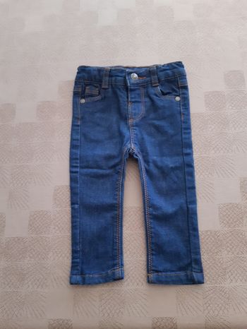Jean Tape à l'œil 6 mois.
