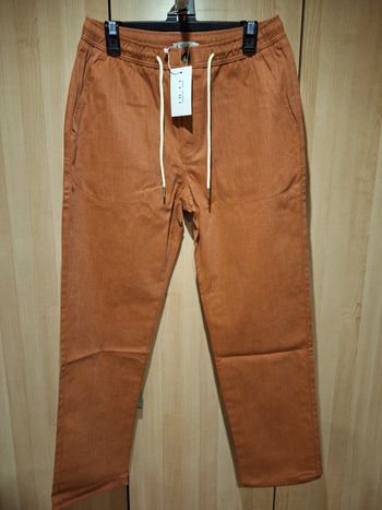 Pantalon droit neuf rouge brique Elementary Trends 42