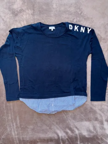Haut manches longues fille DKNY bleu taille 16 ans en très bon état