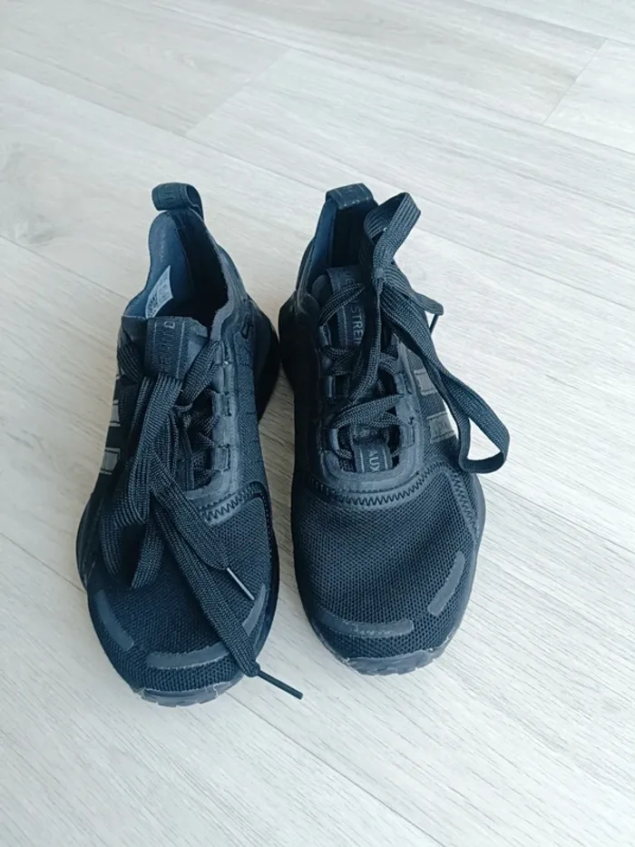 Basket adidas enfant - photo numéro 2