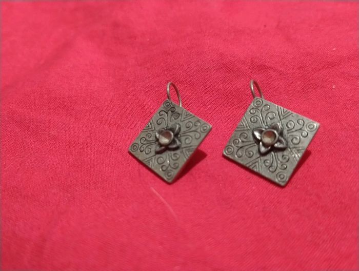 Boucles d oreille en métal