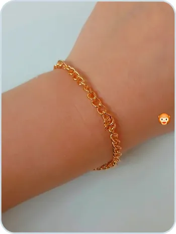 Bracelet doré élégant tendance féminine