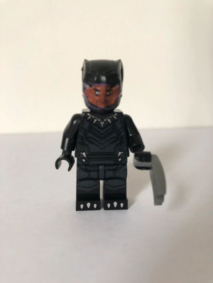Figurine type lego Black Panther. Marvel - photo numéro 4