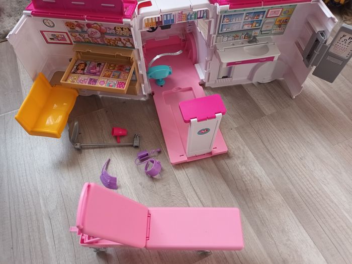 Véhicule médical barbie - photo numéro 5