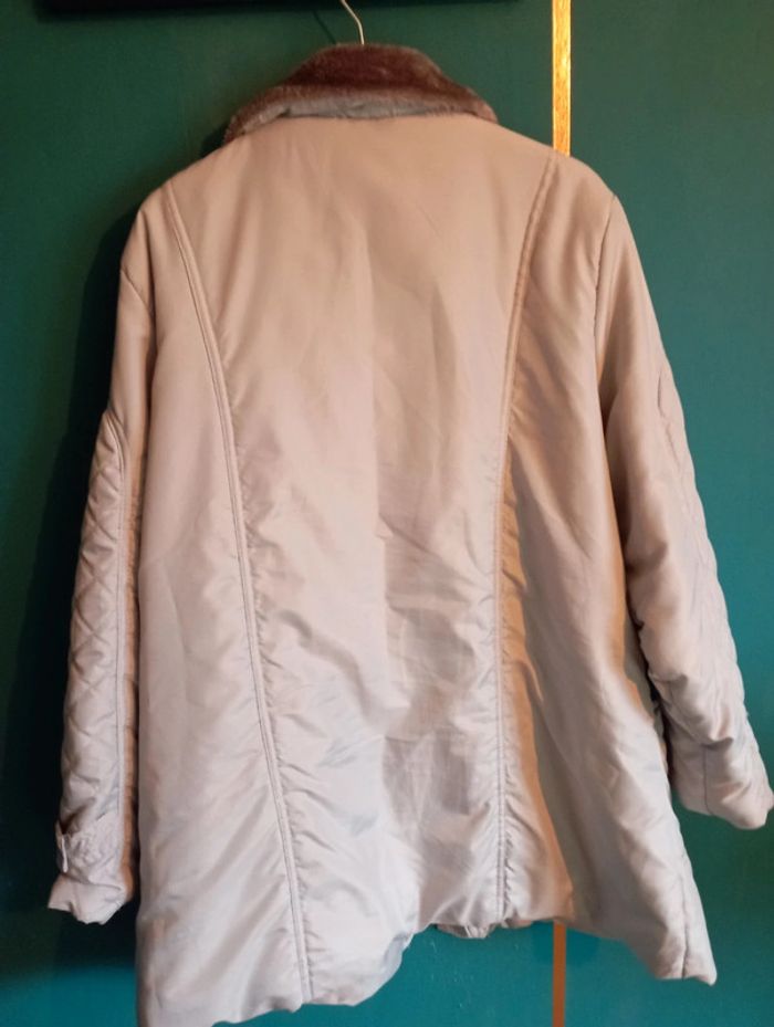 Veste légère femme taille 46/48 - photo numéro 2