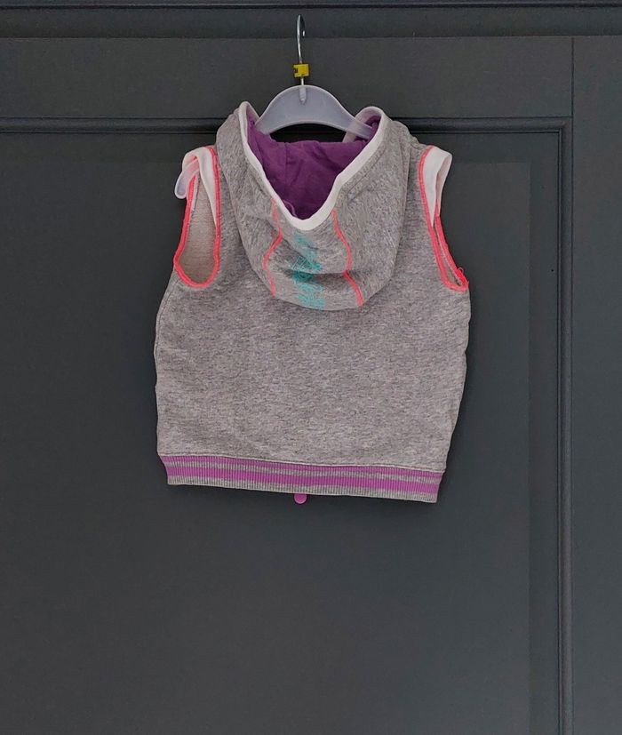 Veste/ gilet avec capuche en bon état - 23 mois - photo numéro 4